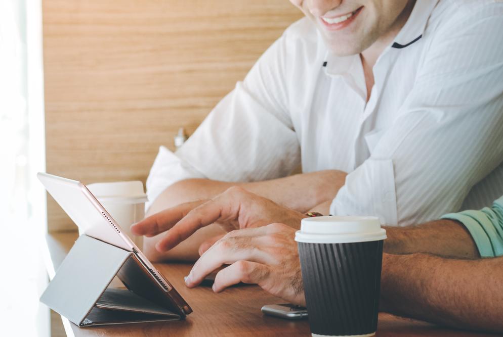 AI Revolutionizes Market Research: Analyzing Vast Data for Insights